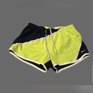 women’s nike running shorts